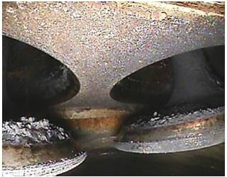 利用HIE系列內(nèi)窺鏡檢測到的發(fā)動機(jī)進(jìn)氣門圖片二